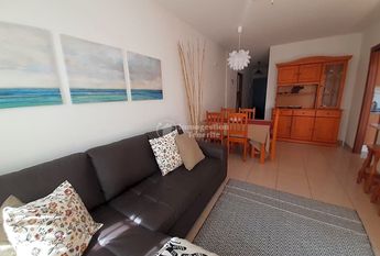 **Se alquila en Costa del Silencio apartamento de 2 dormitorios.