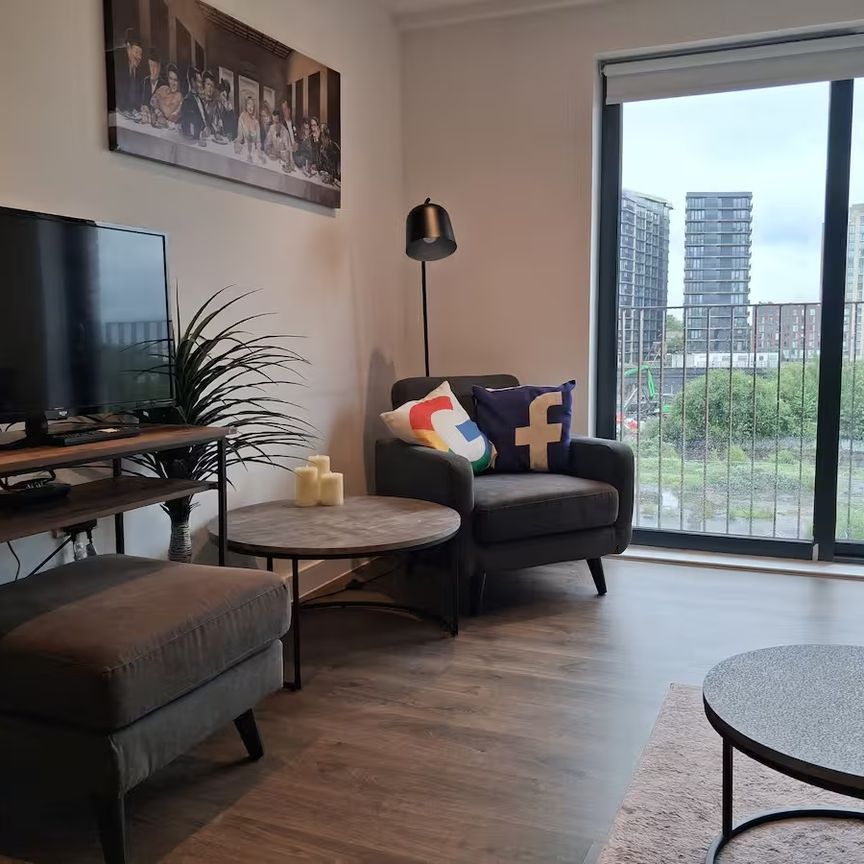 2 Bed Flat, Worrall St, M5 - Photo 1