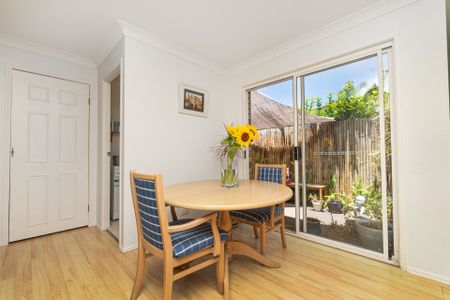 Three Bedroom Family Home In Unbeatable Location! - Photo 3