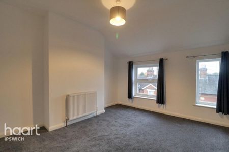 4 bedroom terraced house to rent - Photo 5