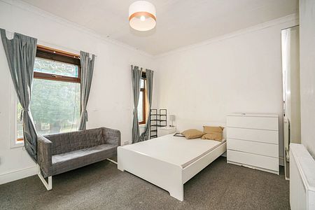 Room in a Shared House, Seaford Road, M6 - Photo 5