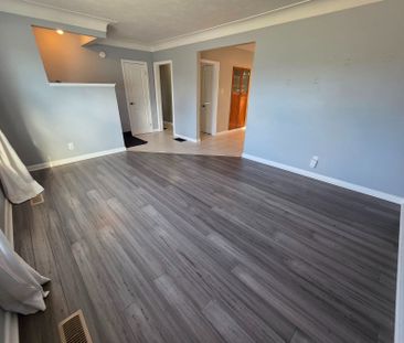 For Lease - 2280 Mountainside Drive Unit# (Upper), Burlington, Ontario - Photo 2