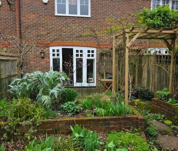 3 bedroom terraced house to rent - Photo 5