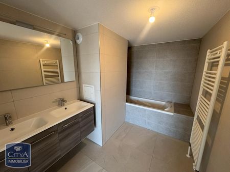 Location Appartement 4 pièces 85m² ILLKIRCH GRAFFENSTADEN 67400 - Photo 3