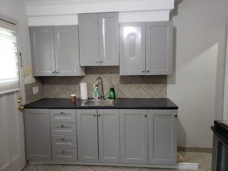 For Lease - 134 Queen Street, Barrie, Ontario - Photo 2