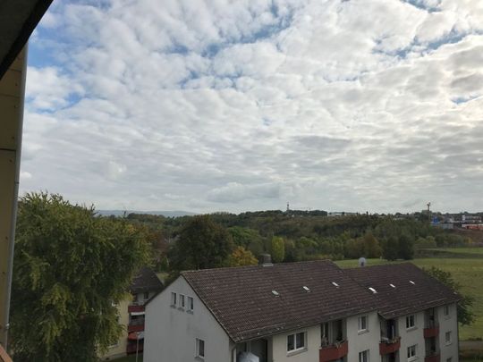 Verkehrsgünstig gelegene Wohnung mit Balkon - Foto 1