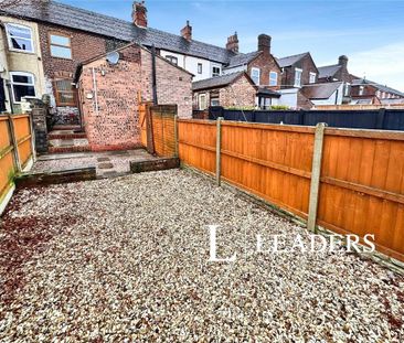 2 bedroom terraced house to rent - Photo 4