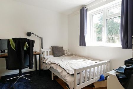 4 bedroom house to rent - Photo 4