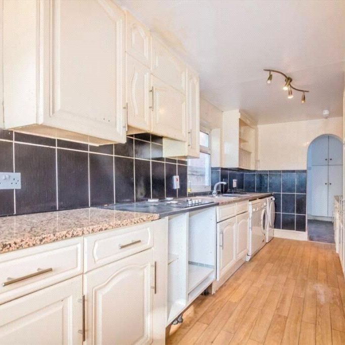 1 bedroom semi-detached house to rent - Photo 1
