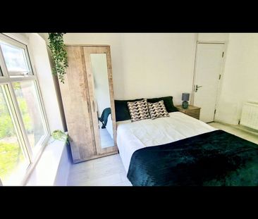 Room in a Shared House, Pershore Road, B5 - Photo 6