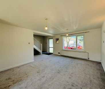 3 bedroom semi-detached bungalow to rent - Photo 4