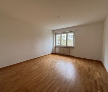 Rue des Pervenches 46, Appart. 4 1/2 pièces - Photo 3