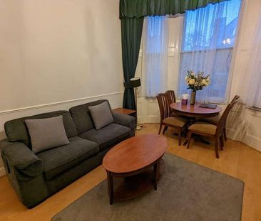 Castletown Road, London, W14 - Photo 4