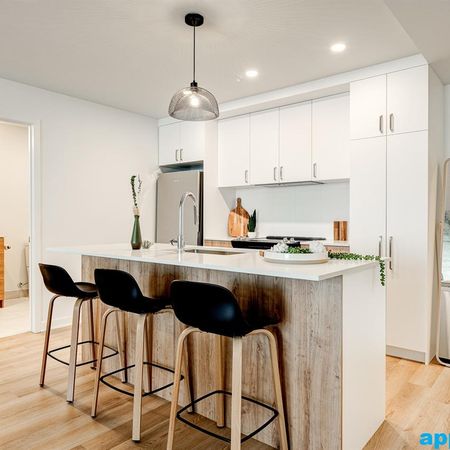 Candiac – Condo neuf tout inclus proche de la gare - Photo 4