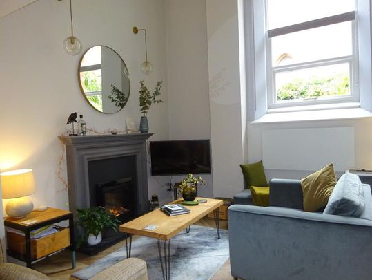 10 Rossmore Apartments, 48 Rossmore Drive, Belfast, BT7 3LA - Photo 1