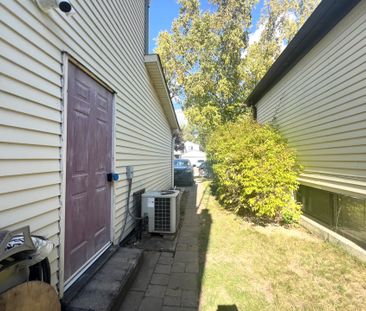 For Lease - 45 Lillooet Crescent, Richmond Hill, Ontario - Photo 1