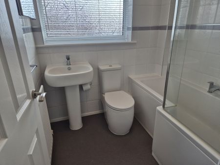 Heather Close, Runcorn, Beechwood - Photo 4