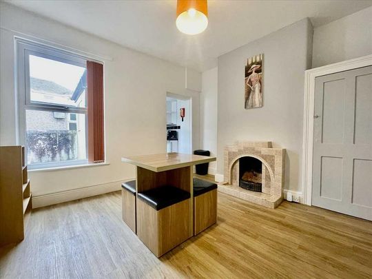 2 bedroom house share to rent - Photo 1