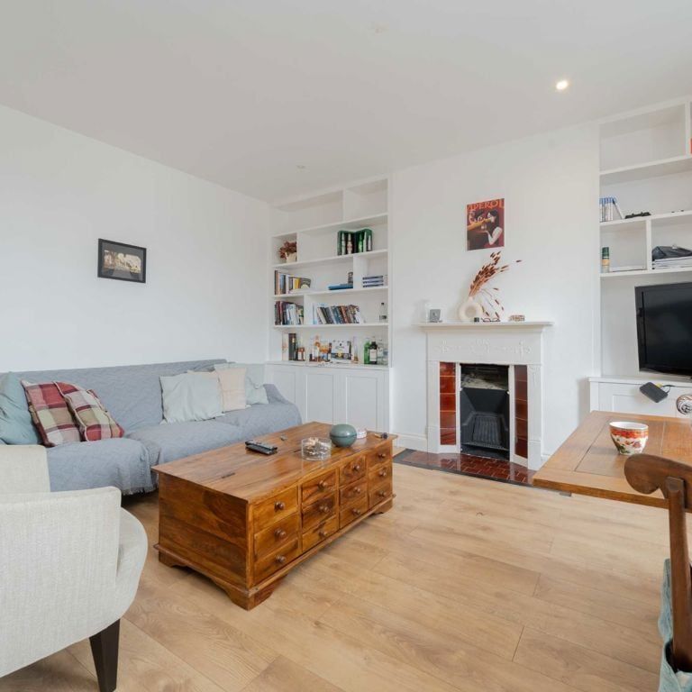 Bloemfontein Road, W12 7BH, London - Photo 1