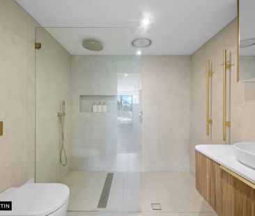 MGM MARTIN – EXPANSIVE AIR CONDITIONED APARTMENT WITH HUGE TERRACE ... - Photo 3