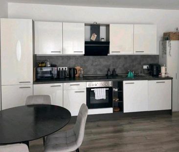 Moderne 2-Zimmer-Wohnung mit Fahrstuhl - Photo 1