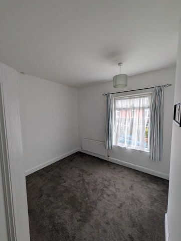 2 Bed Terraced House, Sovereign Road, CV5 - Photo 5