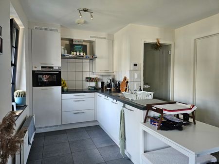 Appartement met lift, 1 slaapkamer, terras en 2 parkings - Foto 5