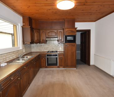 Instapklare halfopen woning met grote tuin en werkruimte. - Photo 6