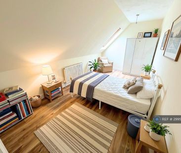 4 bedroom flat to rent - Photo 2