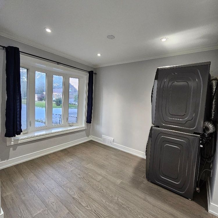 For Lease - 259 Tower Drive Unit# Main, Toronto, Ontario - Photo 1