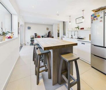 West Grove, Hersham, Walton-on-thames, KT12 - Photo 5