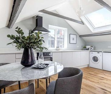 Beacon Mews, South Road, Weybridge, Surrey, KT13 - Photo 1