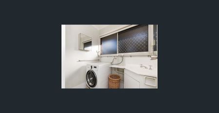 Fully Furnished Apartment in the Heart of Indooroopilly - Photo 2