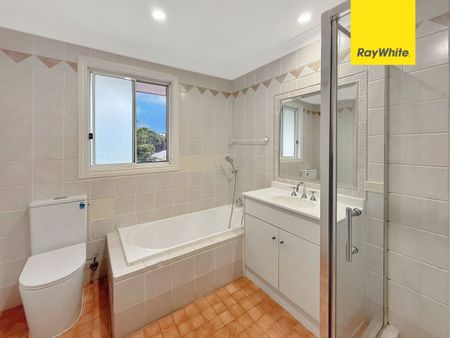 Renovated Three Bedroom Home - Photo 5