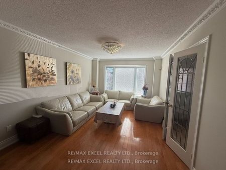 For Lease - 61 Nadine Crescent, Markham, Ontario - Photo 5