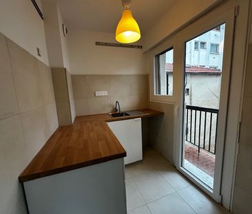 Location Appartement 1 pièce 27m² TOULON 83100 - Photo 4