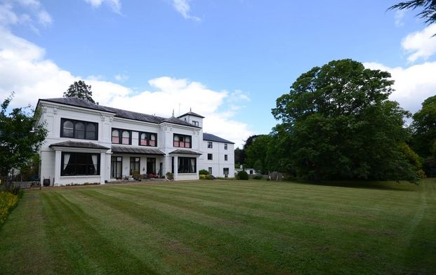 3 bedroom flat to rent - Photo 1