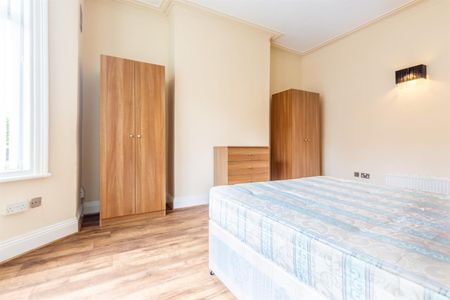 2 bed flat to rent in Simonside Terrace, Heaton, NE6 - Photo 5