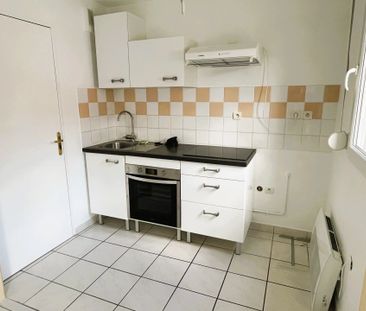 Location Appartement 2 pièces 47 m2 à Valenciennes - Photo 5