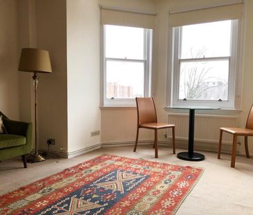 Studio Flat, Neville Court, NW8 - Photo 2