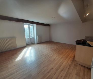 Location Appartement 4 pièces 76m² BOURG EN BRESSE 01000 - Photo 6