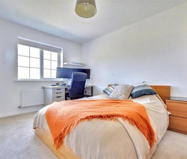 4 bedroom detached house to rent - Photo 6