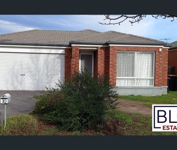 10 Sunderland way, Melton West, Vic 3337 - Photo 4