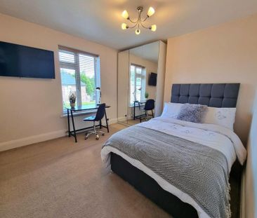2 bedroom private hall to rent - Photo 1