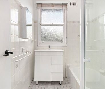 SPACIOUS 4 BEDROOM HOME IN BEAUTIFUL KILABEN BAY - Photo 6