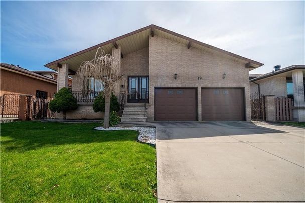 For Lease - 19 Pavarotti Court Unit# Lower, Hamilton, Ontario - Photo 1