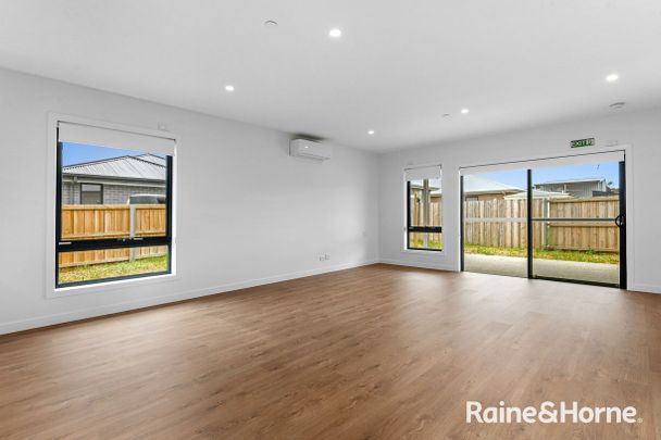 Unique, Versatile & Accessible Living - Perfect for Shared Living or Supported Independence - Photo 1