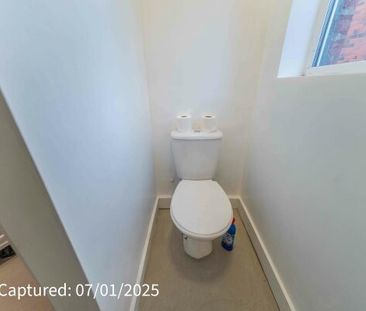 45, Burlington Avenue - Photo 6