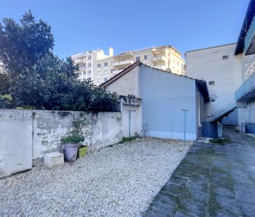 Location Appartement 2 pièces 31m² VILLEURBANNE 69100 - Photo 2