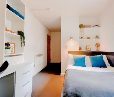 Five bed bronze plus - Photo 1